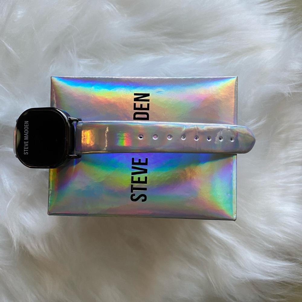 Steve Madden ladies digital watch silver with iridescent color - Picture 8 of 10